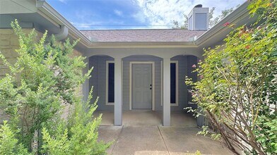 902 Jasmine Trail in Georgetown, TX - Building Photo - Building Photo