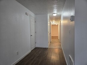 3380 SE 1st St in Gresham, OR - Building Photo - Building Photo