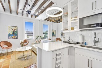 235 Sunrise Ave in Palm Beach, FL - Building Photo - Building Photo