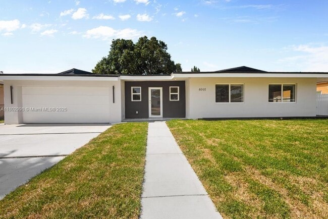 4001 NW 187th Terrace in Miami Gardens, FL - Building Photo - Building Photo