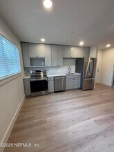 935 Sailfish Dr E in Atlantic Beach, FL - Building Photo - Building Photo