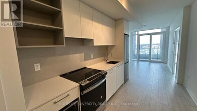 260 Malta Ave. in Brampton, ON - Building Photo - Building Photo