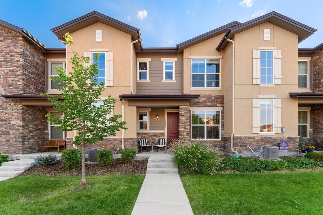 8418 Rizza St in Highlands Ranch, CO - Foto de edificio