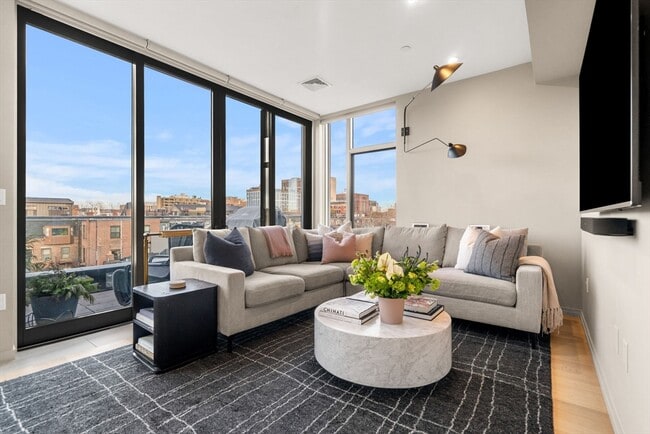 7 E Springfield St in Boston, MA - Building Photo - Building Photo