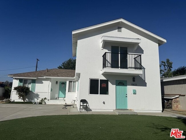 property at 10623 Stanwin Ave