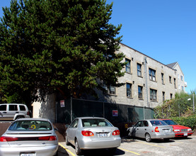 Glen Arms Apartments in Seattle, WA - Building Photo - Building Photo