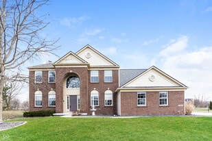 344 W Columbine Ln in Westfield, IN - Building Photo