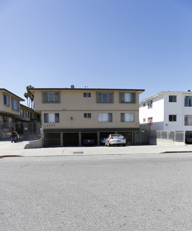 3940 Ingraham St in Los Angeles, CA - Building Photo - Building Photo