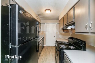 1451 Sandy Stone Ln in Memphis, TN - Building Photo - Building Photo