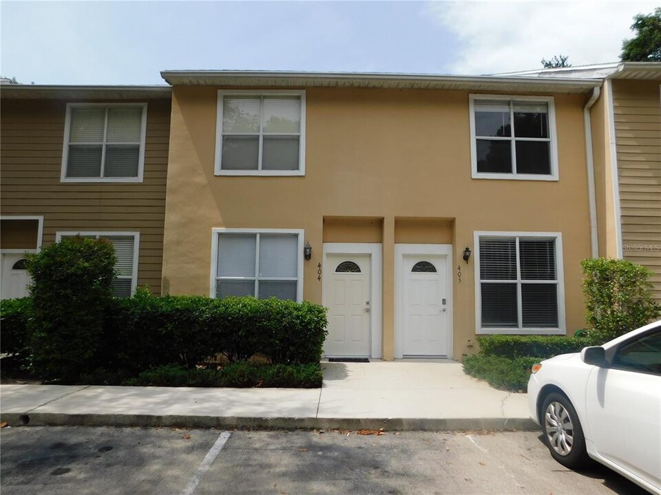 4415 SW 34th St in Gainesville, FL - Foto de edificio