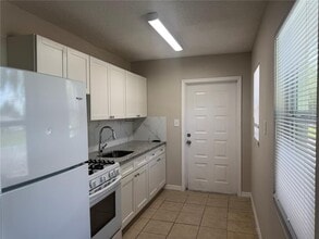 809 W Warren St in Plant City, FL - Building Photo - Building Photo
