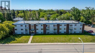 9807-108 108 Ave in Grande Prairie, AB - Building Photo - Building Photo