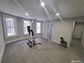 11 Ridgewood St in Waterbury, CT - Building Photo - Building Photo