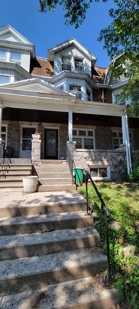 property at 234 S Madison St