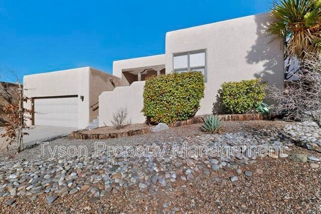 13413 Summit Hills Pl NE in Albuquerque, NM - Building Photo - Building Photo