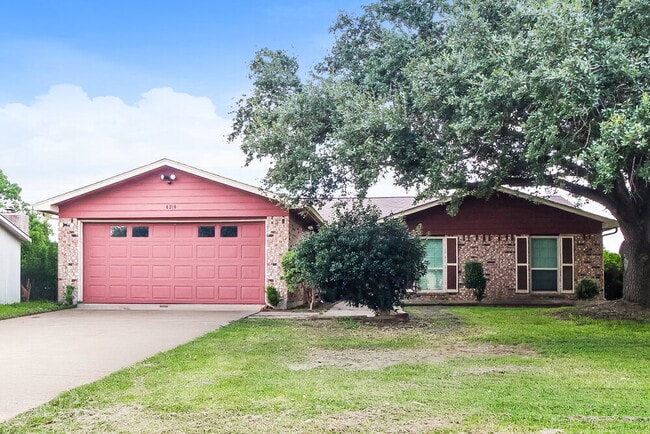 6310 W Ridgecreek Dr