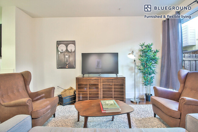 821 Altaire Walk in Palo Alto, CA - Building Photo - Building Photo