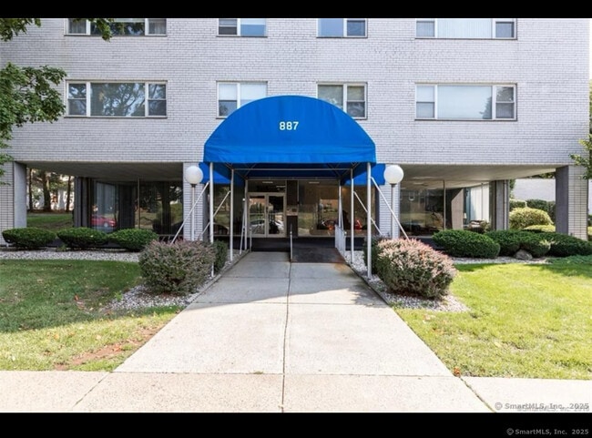 887 Farmington Ave