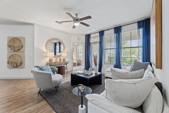 Kingsland West in Houston, TX - Building Photo - Building Photo