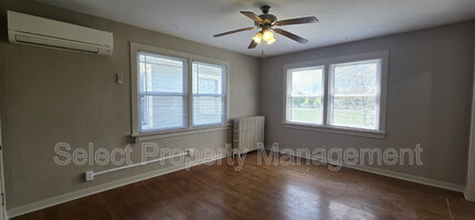 1033 Edgewater Ave in Fort Wayne, IN - Building Photo - Building Photo