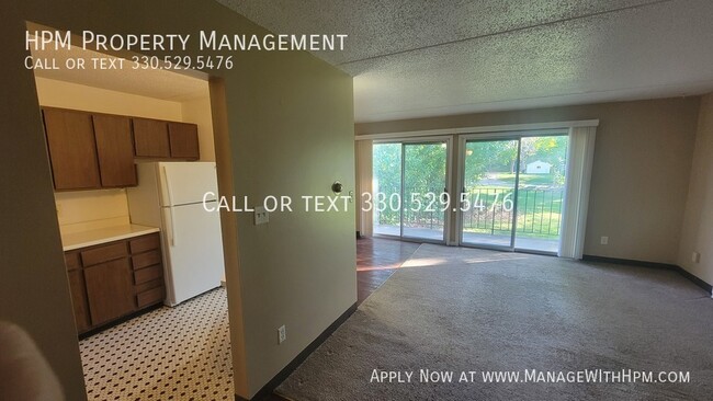 717 E Waterloo Rd in Akron, OH - Building Photo - Building Photo