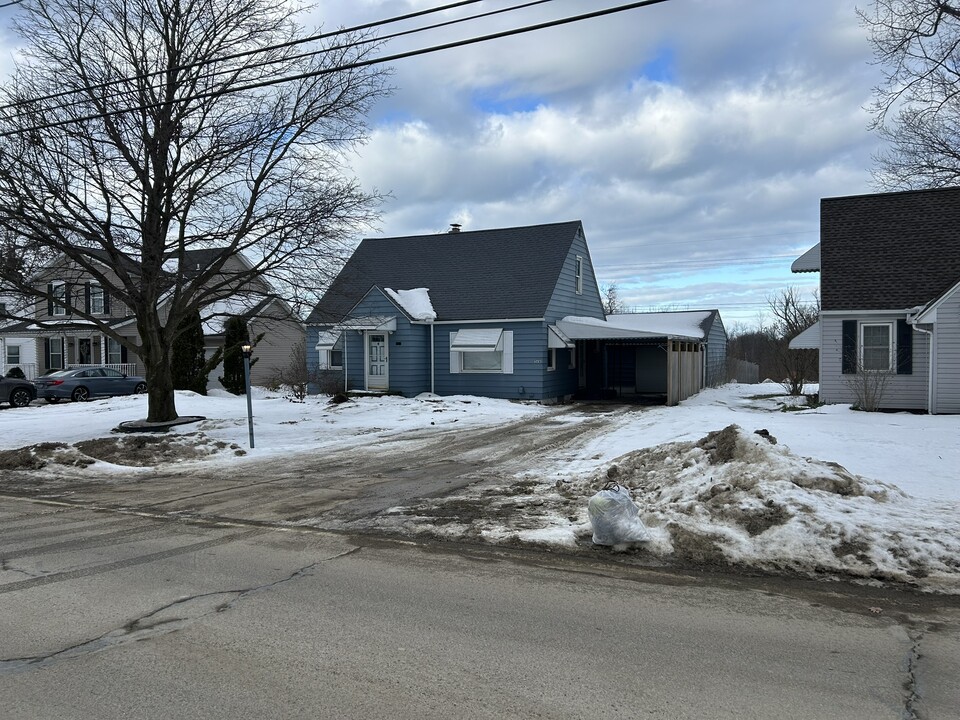 3616 Ridge Pky in Erie, PA - Foto de edificio