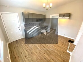 906 Vine St in Hamilton, OH - Building Photo - Building Photo