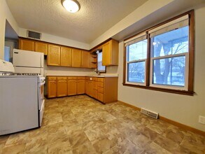 1829 1st St SW in Rochester, MN - Building Photo - Building Photo