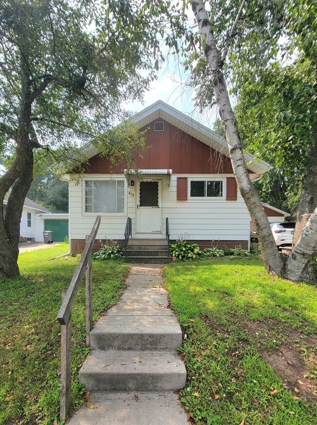 412 Starr Ave in Eau Claire, WI - Building Photo - Building Photo
