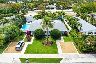 342 NE 7th Ave in Delray Beach, FL - Foto de edificio - Building Photo