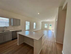 1821 Aleia Cv in Sherman, TX - Foto de edificio - Building Photo