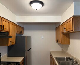 25 Kudlack Rd, Unit B in Greenville, NY - Building Photo - Building Photo