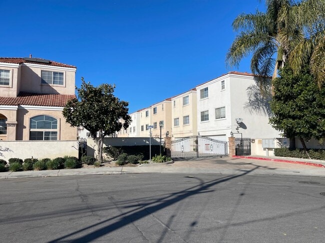 property at 11395 Sherwood Dr