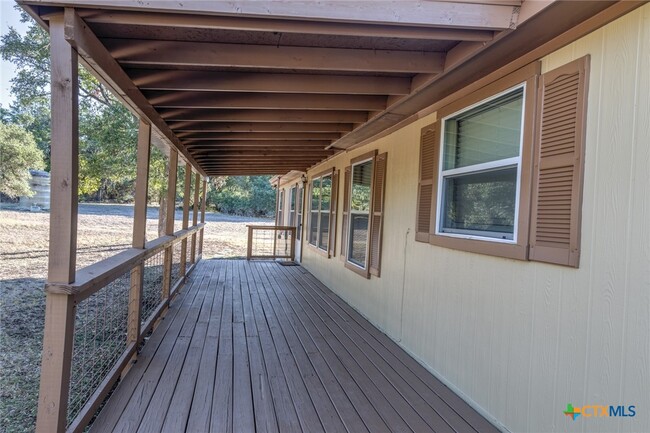 950 Rebecca Springs Rd in Spring Branch, TX - Building Photo - Building Photo