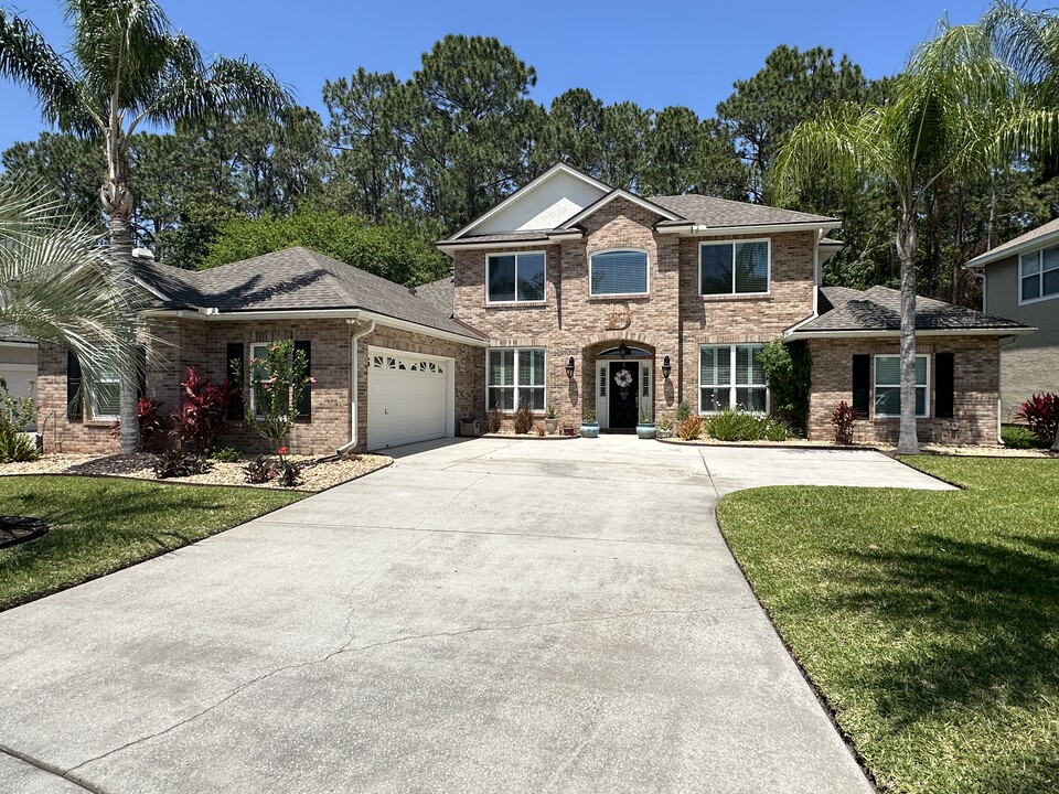 2413 Pinehurst Ln in Orange Park, FL - Building Photo