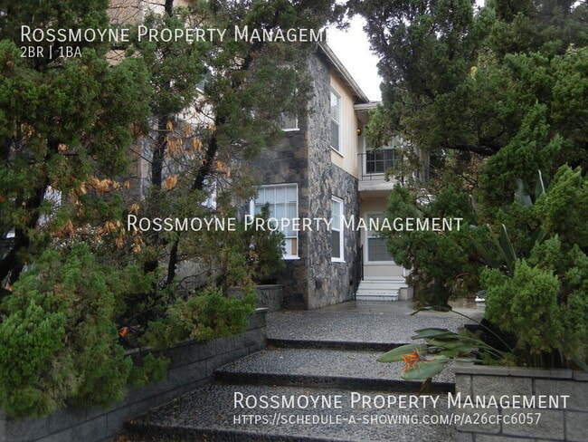 property at 1939 N Hollywood Way