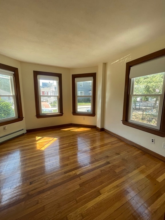 48 Chester Ave in Medford, MA - Foto de edificio - Building Photo