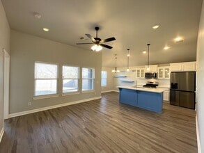 18716 Caballero Dr in Edmond, OK - Building Photo - Building Photo
