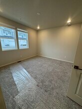 1811 Bounty Dr, Unit 2 in Windsor, CO - Building Photo - Building Photo