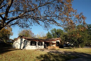 3401 Princeton Dr in Irving, TX - Building Photo