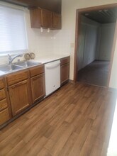 3211 Grandview Dr W in University Place, WA - Building Photo - Building Photo