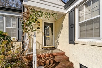 221 W Avondale Dr in Greensboro, NC - Building Photo - Building Photo