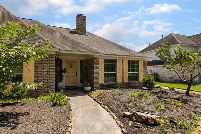 3026 Rushing Brook Dr in Houston, TX - Building Photo - Building Photo