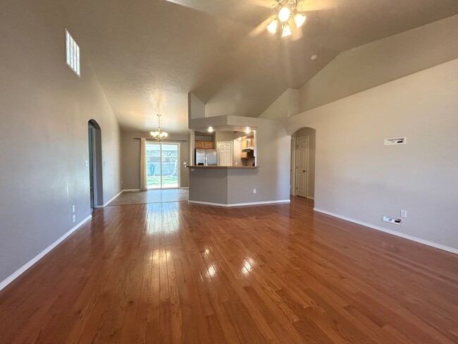 115 Cassidy Dr E in Meridian, ID - Building Photo - Building Photo