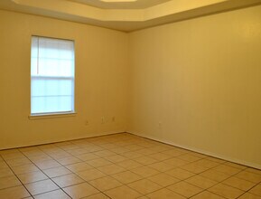 2315 Moonlight Ln, Unit 4 in Edinburg, TX - Building Photo - Building Photo