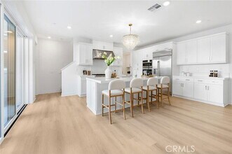 208 Zawn in Irvine, CA - Building Photo - Building Photo