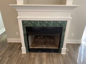 632 Old Humboldt Rd, Unit A in Jackson, TN - Foto de edificio - Building Photo