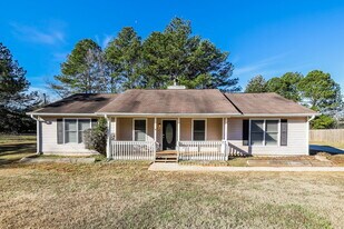 350 Anna Ave in Palmetto, GA - Building Photo