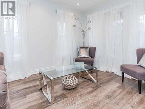 49 Convoy Crescent in Vaughan, ON - Building Photo - Building Photo