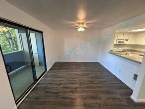 10160 SE Talbert St in Clackamas, OR - Building Photo - Building Photo